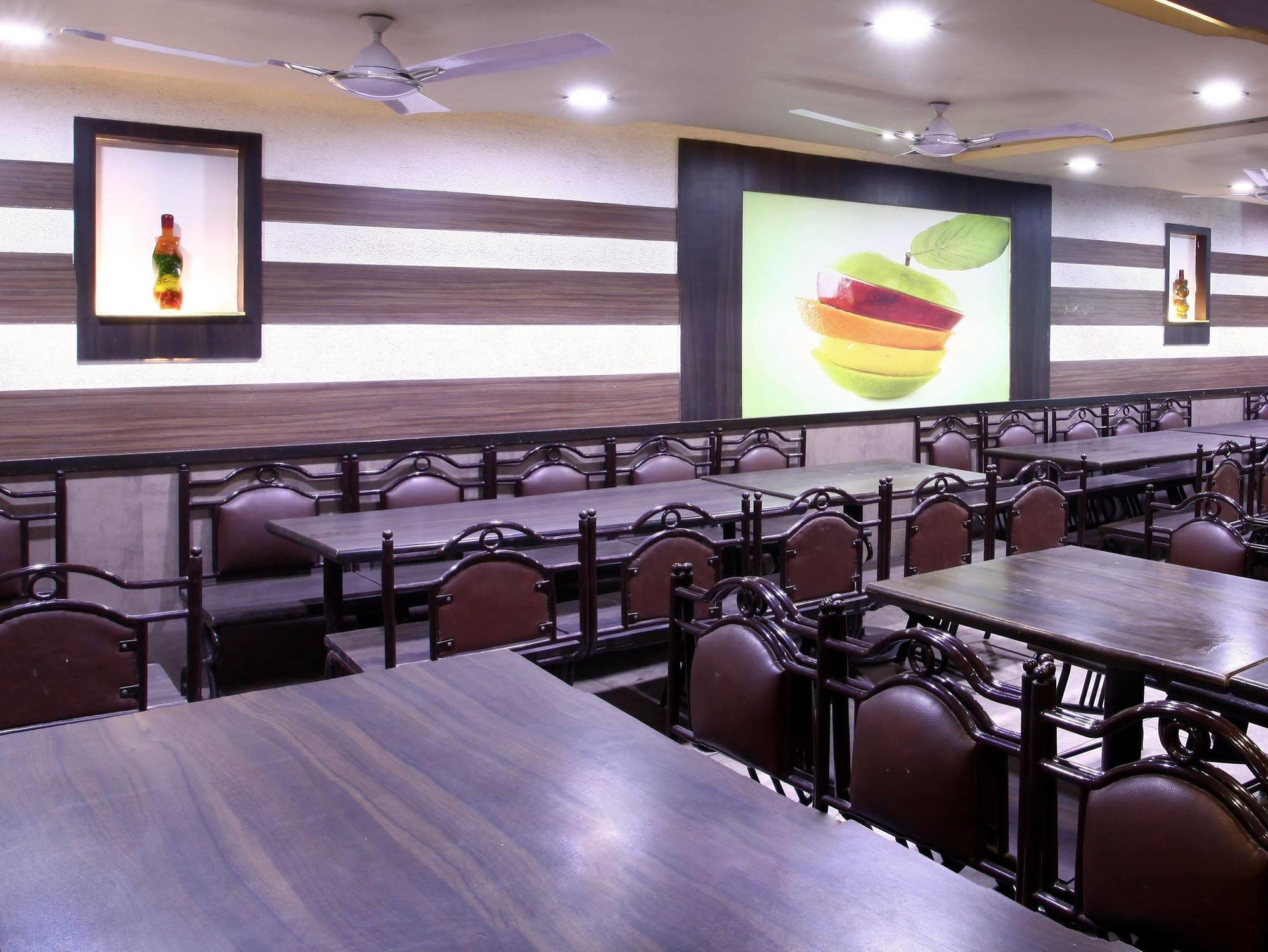 Hostel Mumbai By Maharana Inn Exterior photo