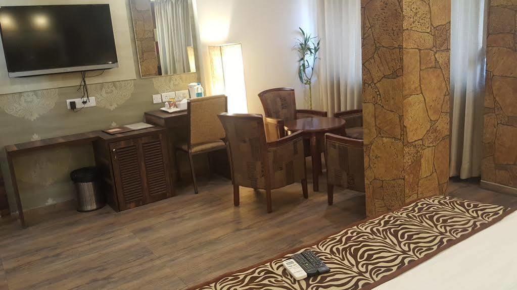 Hostel Mumbai By Maharana Inn Exterior photo
